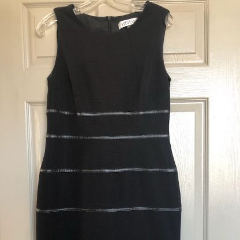 Kasper: Sleeveless  All Occasion Dress
